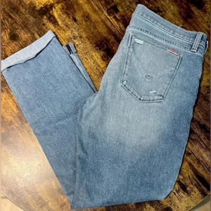 HUDSON | ladies Krista straight crop jeans with rolled cuff. Size: 32.